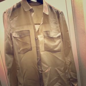 Everlane Beige 100% Silk Blouse with Pockets